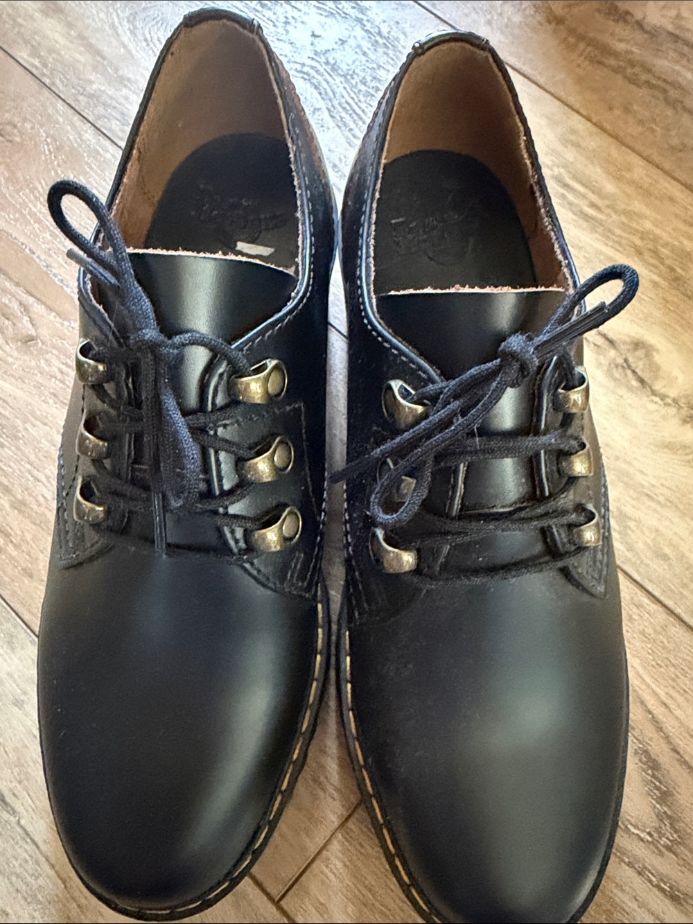 NWOT Doc Martens Oxford shoe. - Picture 3 of 4